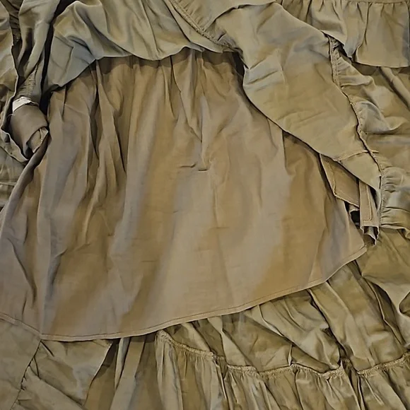 🎉HP🎉 PAIGE Samosa midi dress - Picture 7 of 10